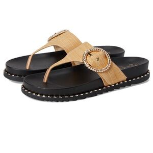 Women’s Jessica Simpson Cymmeri Buckle sandals sz5